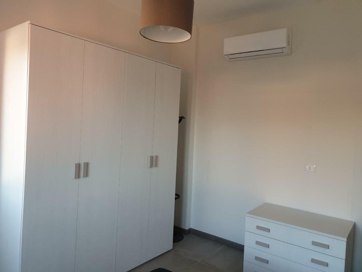 Sun Lake Apartments Desenzano del Garda Kültér fotó