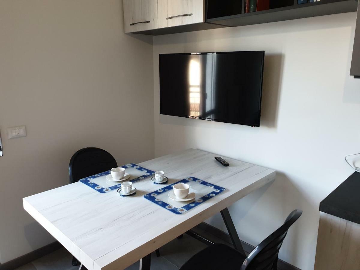 Sun Lake Apartments Desenzano del Garda Kültér fotó