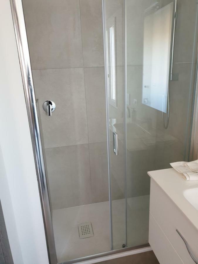Sun Lake Apartments Desenzano del Garda Kültér fotó