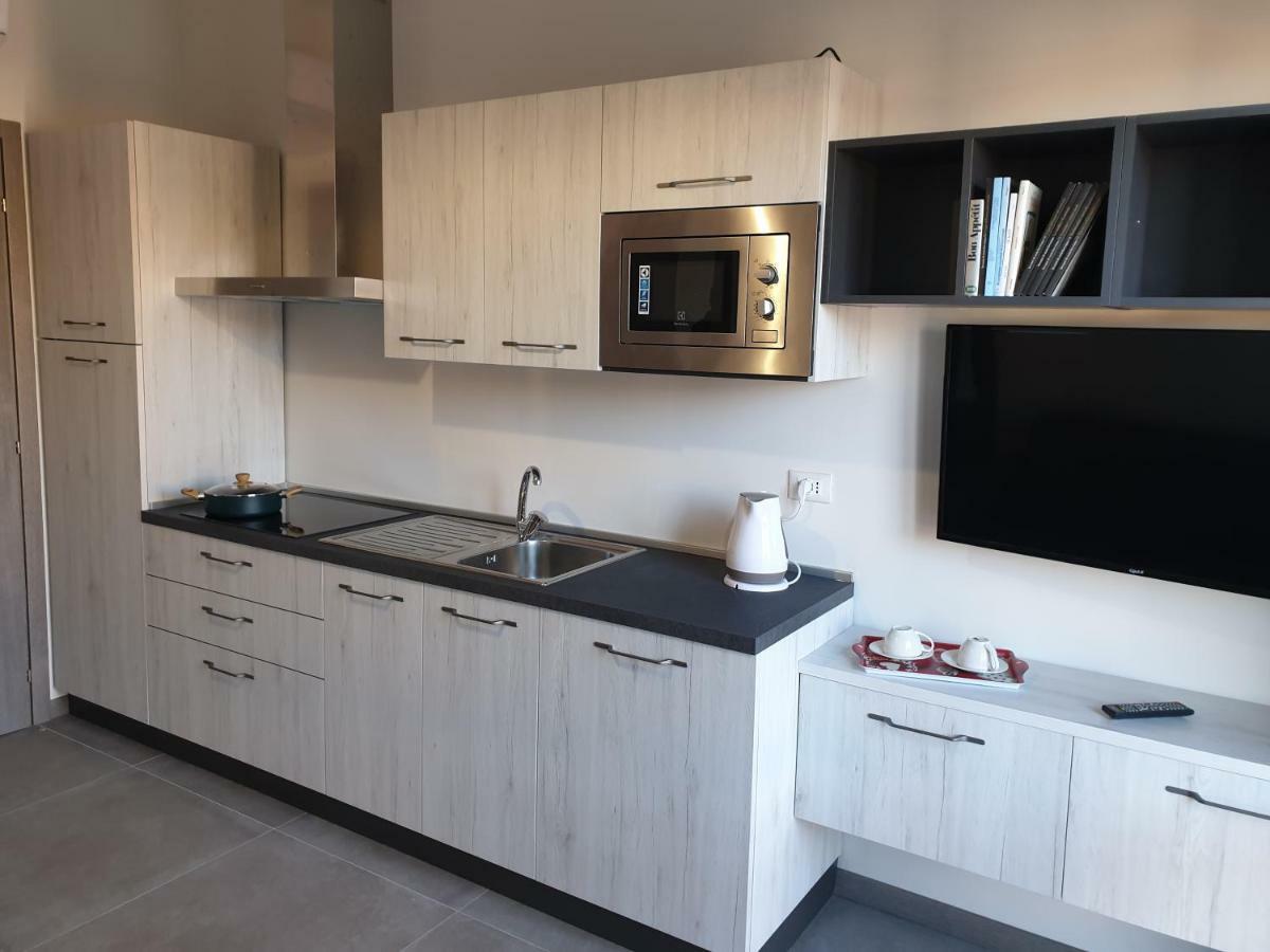 Sun Lake Apartments Desenzano del Garda Kültér fotó
